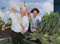 Jim Paice and Diarmuid Gavin officially open The Edible Garden Show